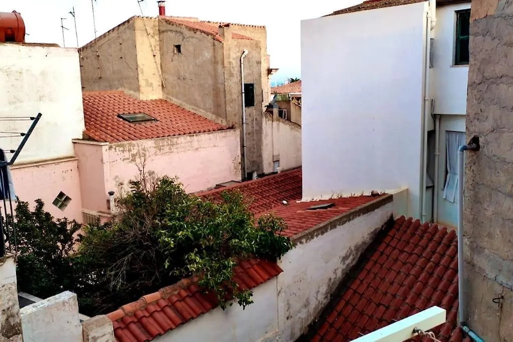 Residenza Le Scalette - Appartamento Piano Terra Con Affaccio Primo Piano Carloforte  Italia